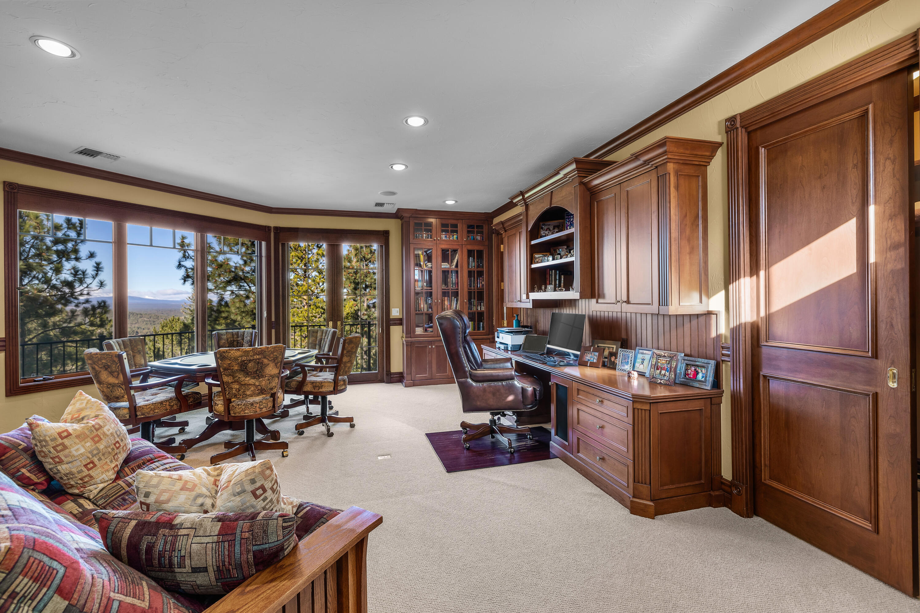 1748 NW Farewell Drive