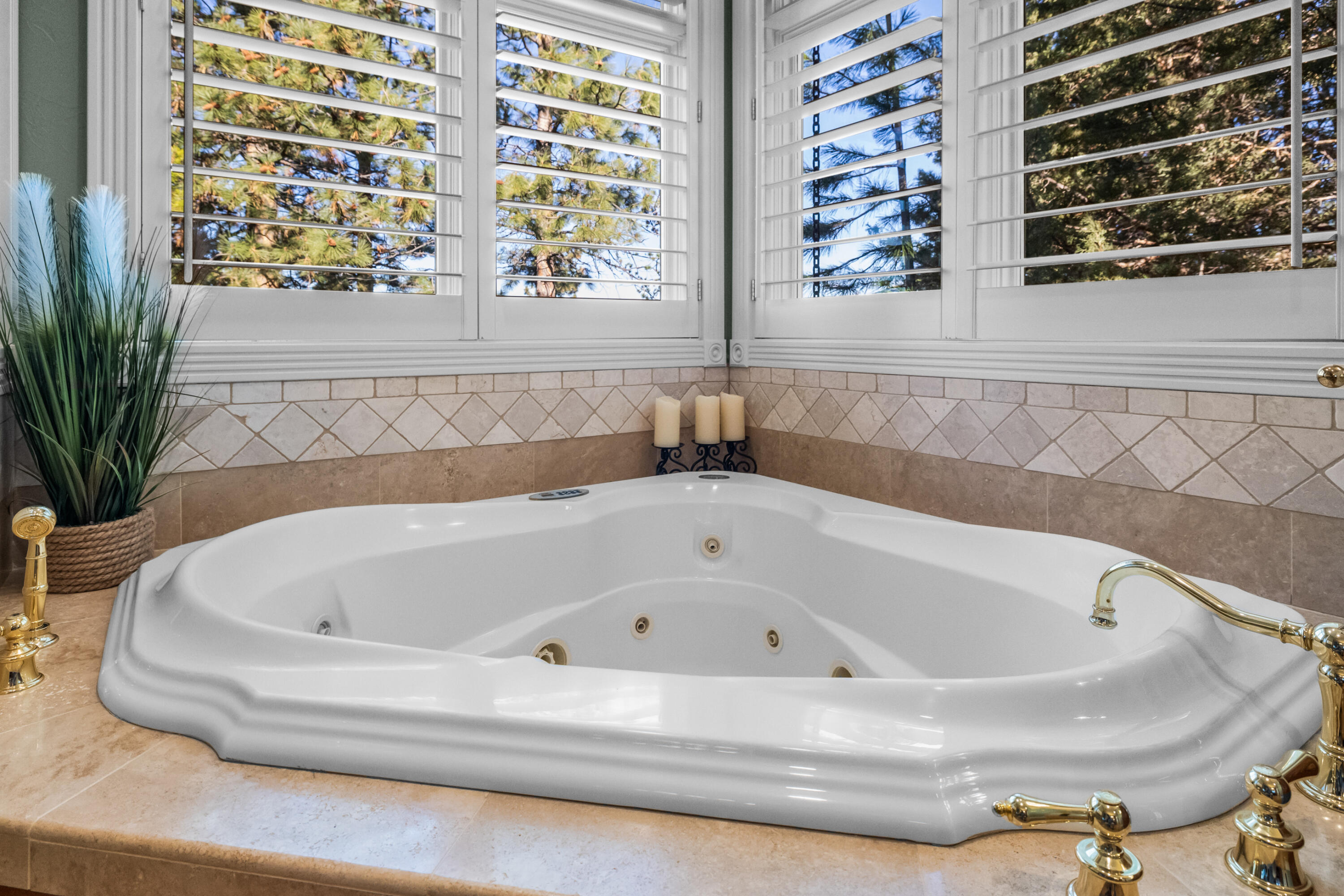 1748 NW Farewell Drive