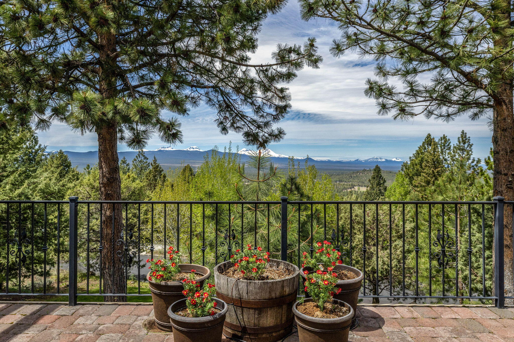 1748 NW Farewell Drive