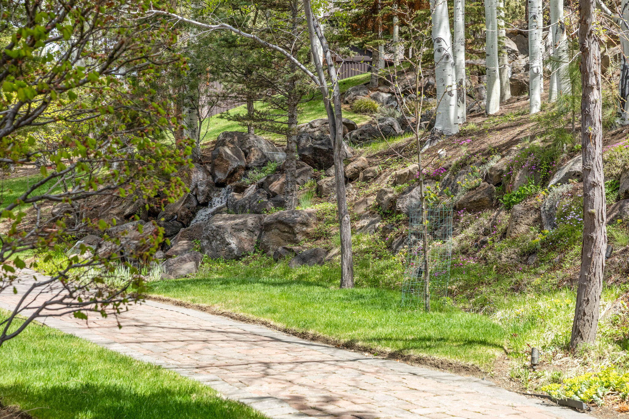 1748 NW Farewell Drive