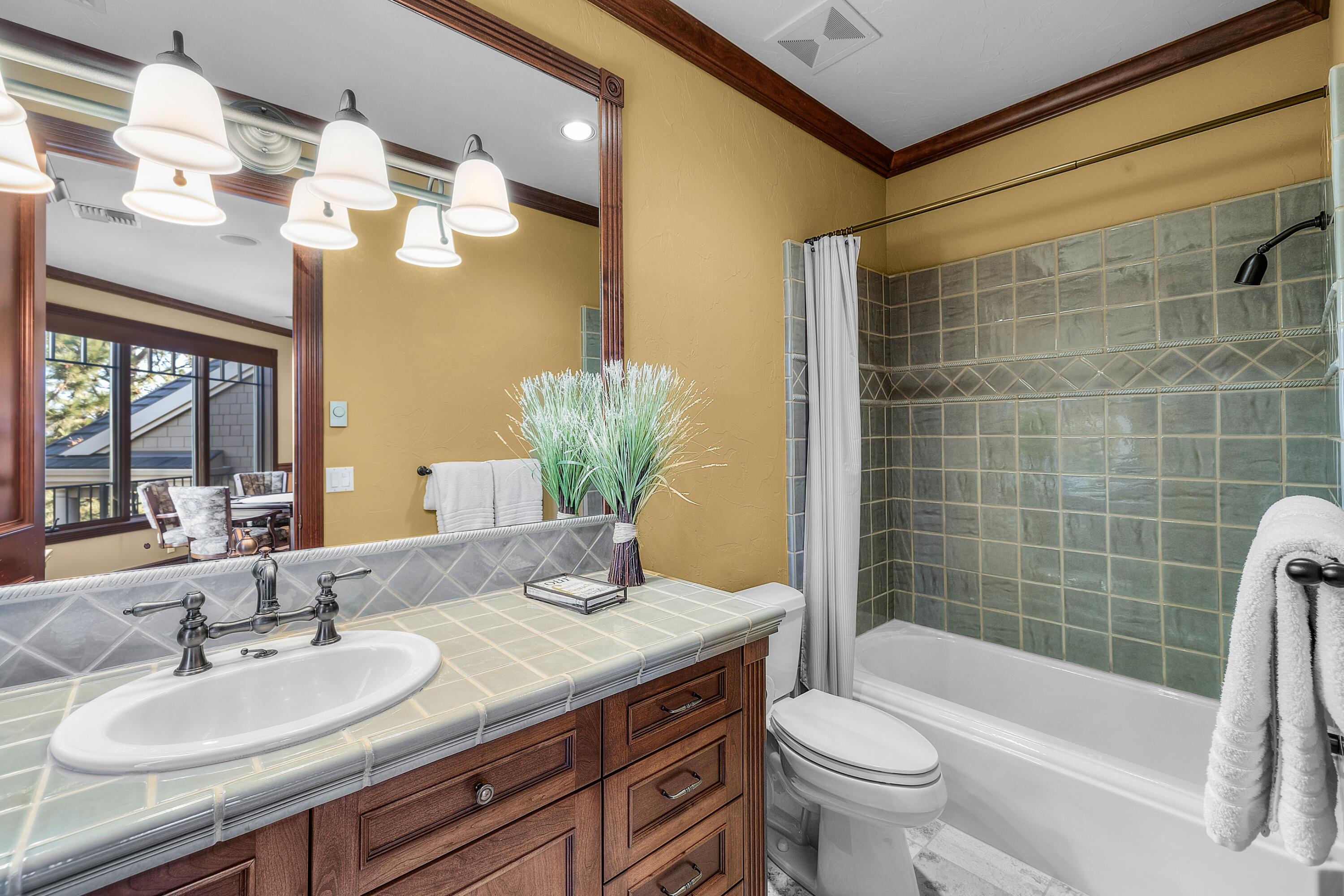 1748 NW Farewell Drive