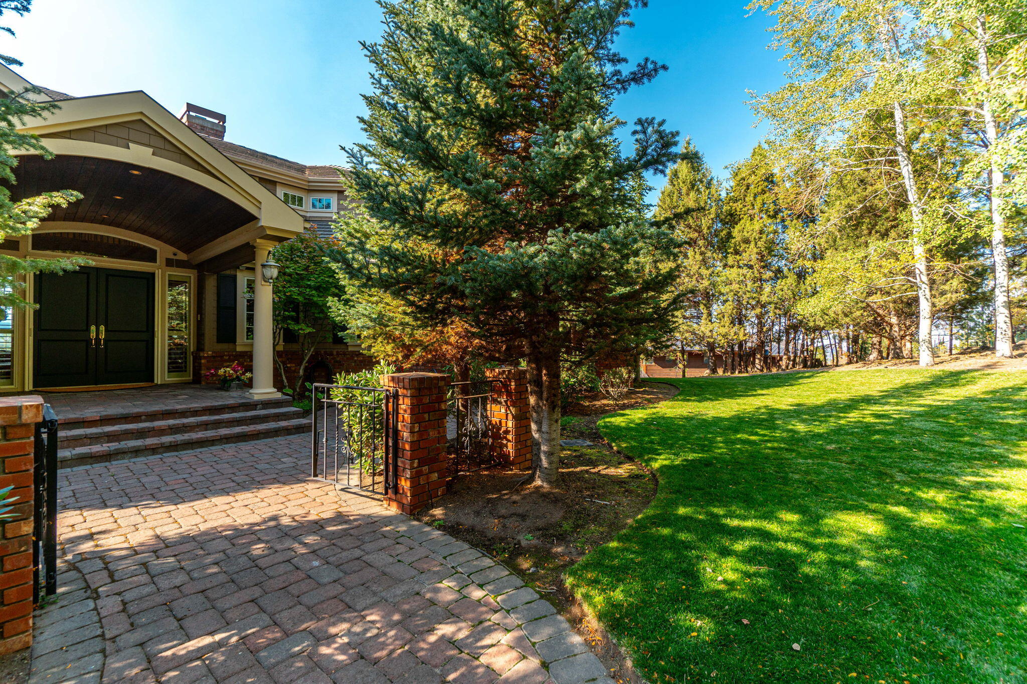 1748 NW Farewell Drive