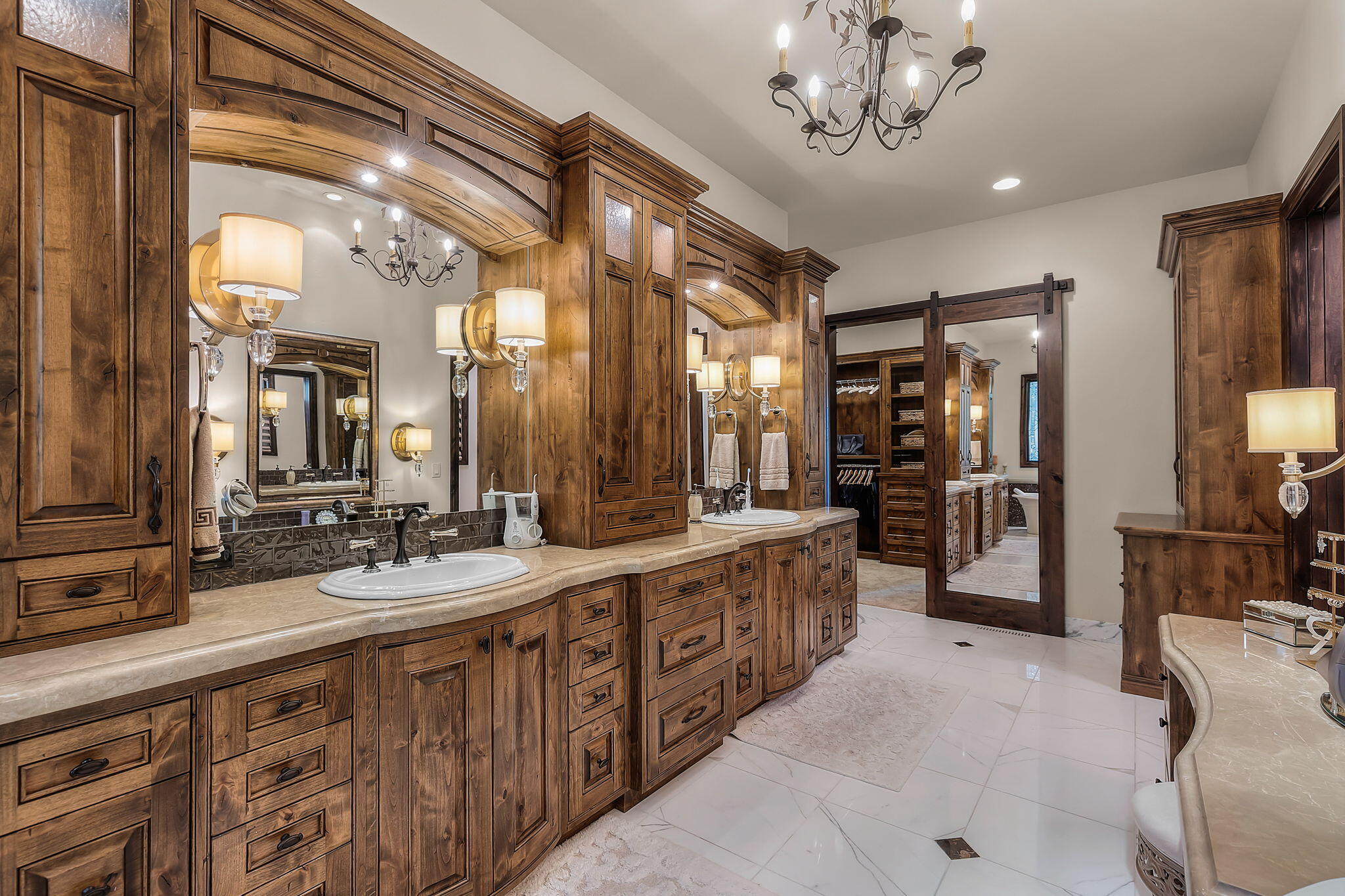 61644 Tam McArthur Loop