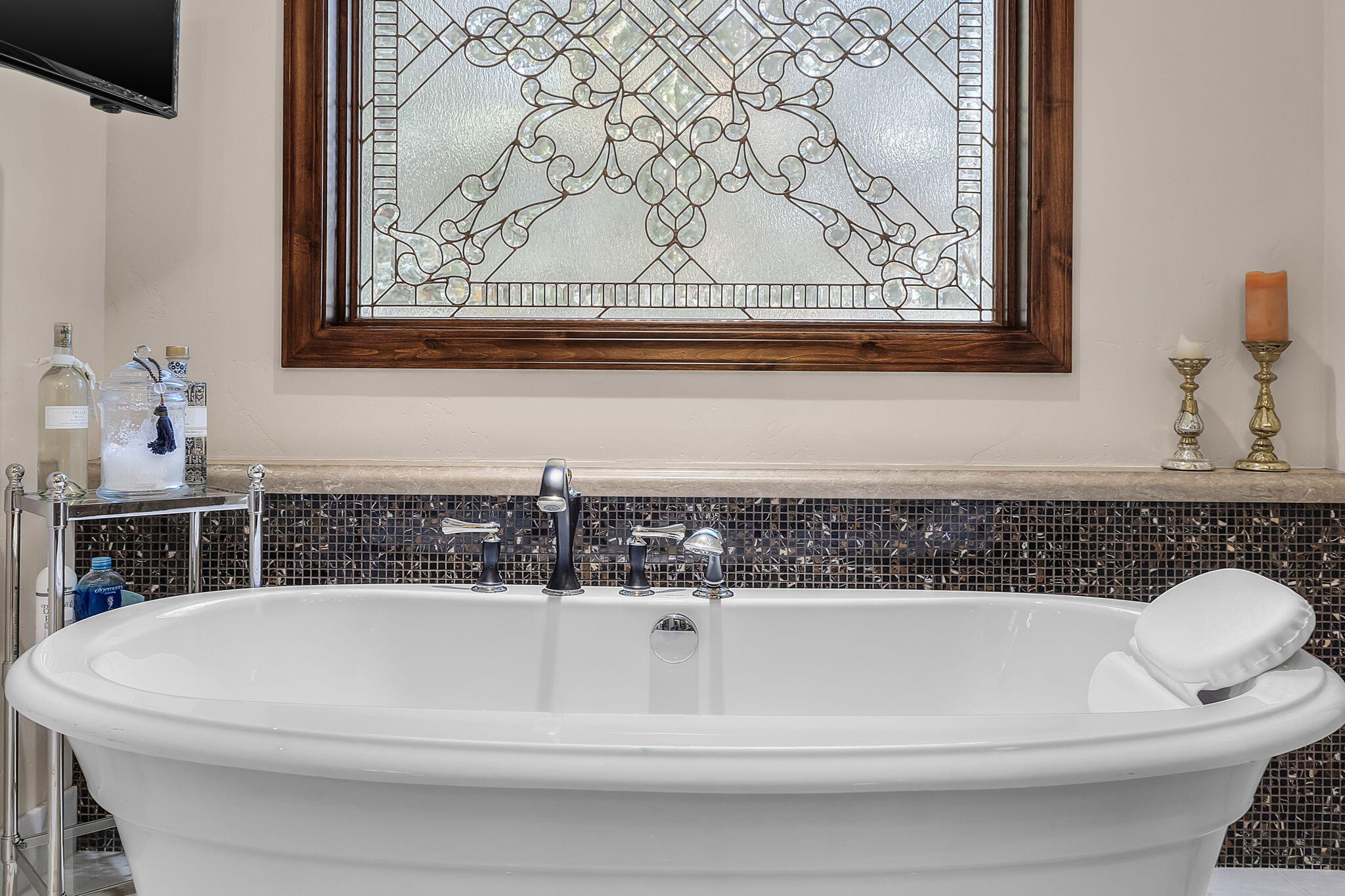 61644 Tam McArthur Loop