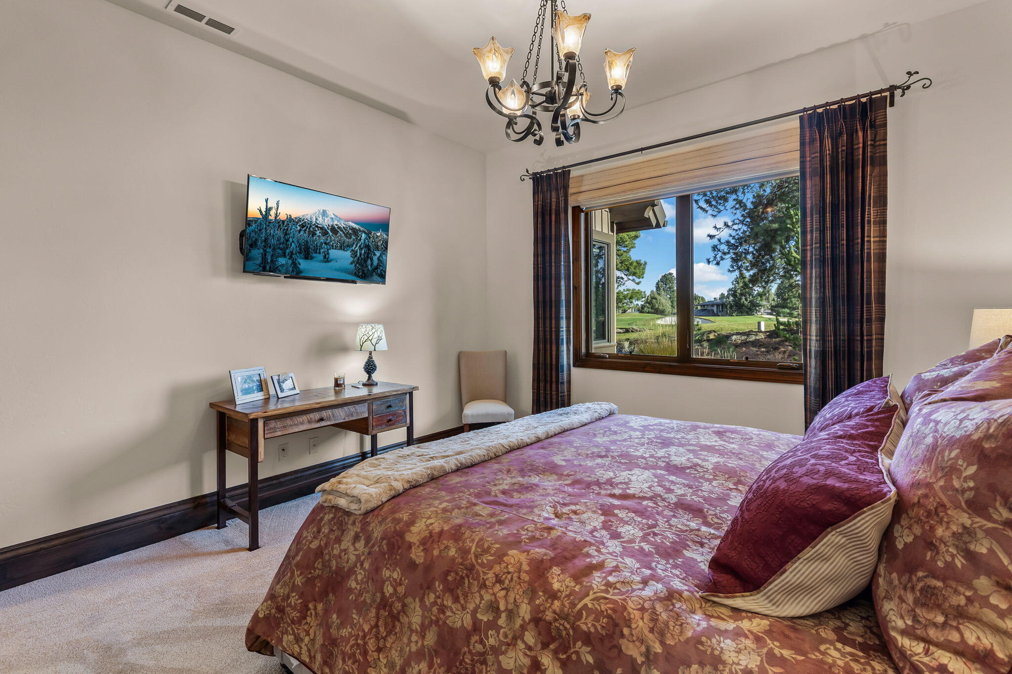 61644 Tam McArthur Loop