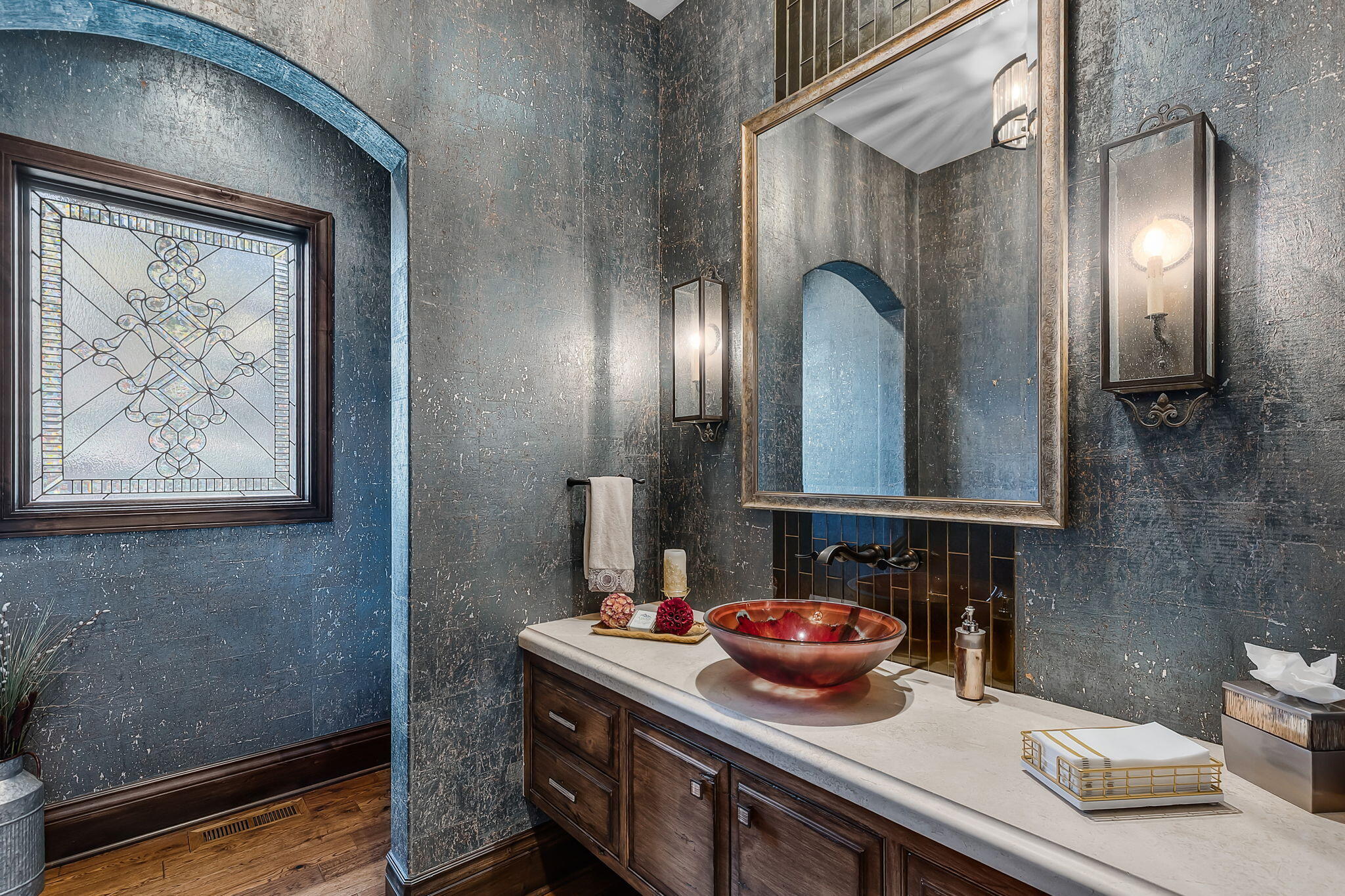 61644 Tam McArthur Loop