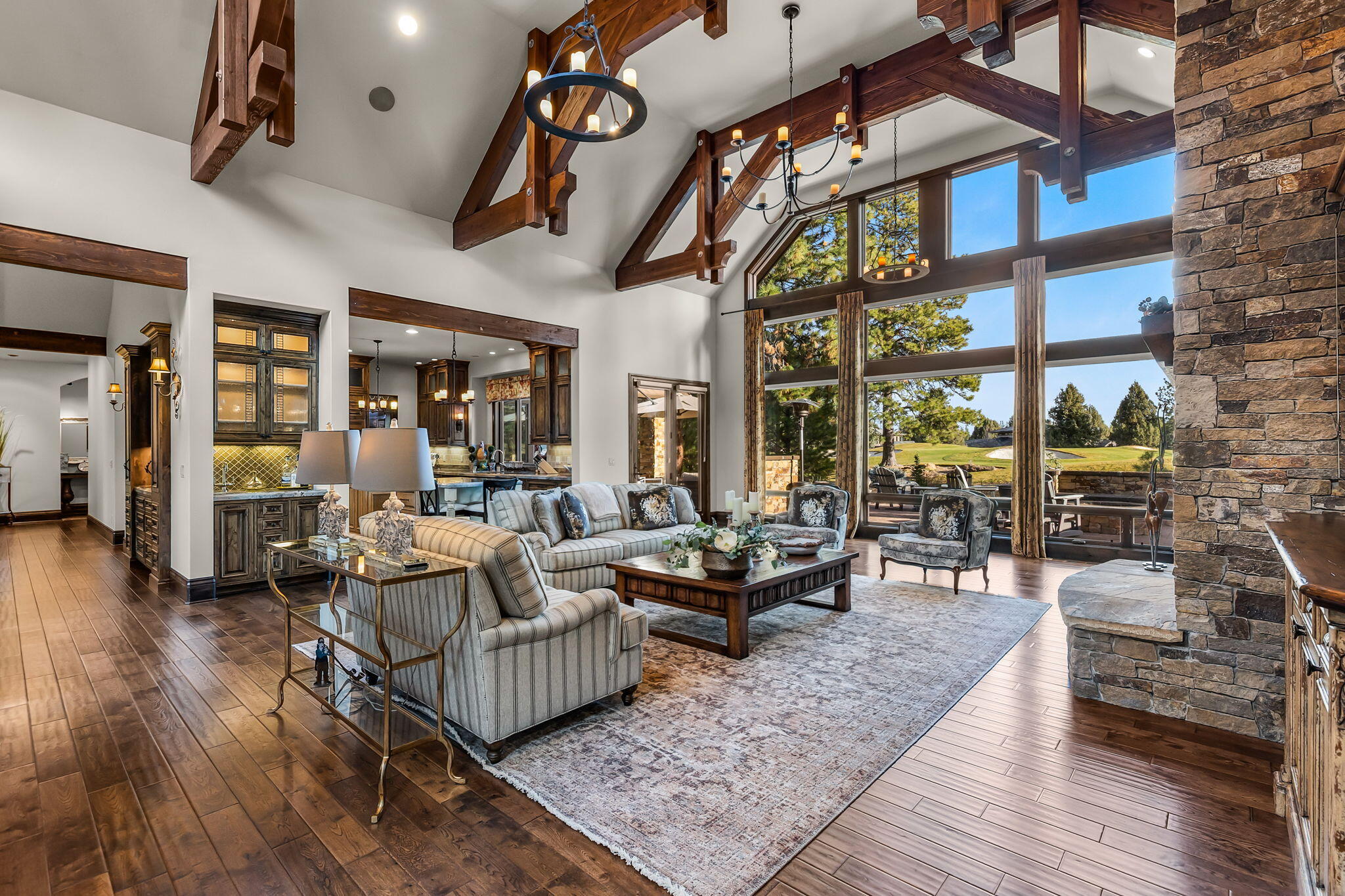 61644 Tam McArthur Loop