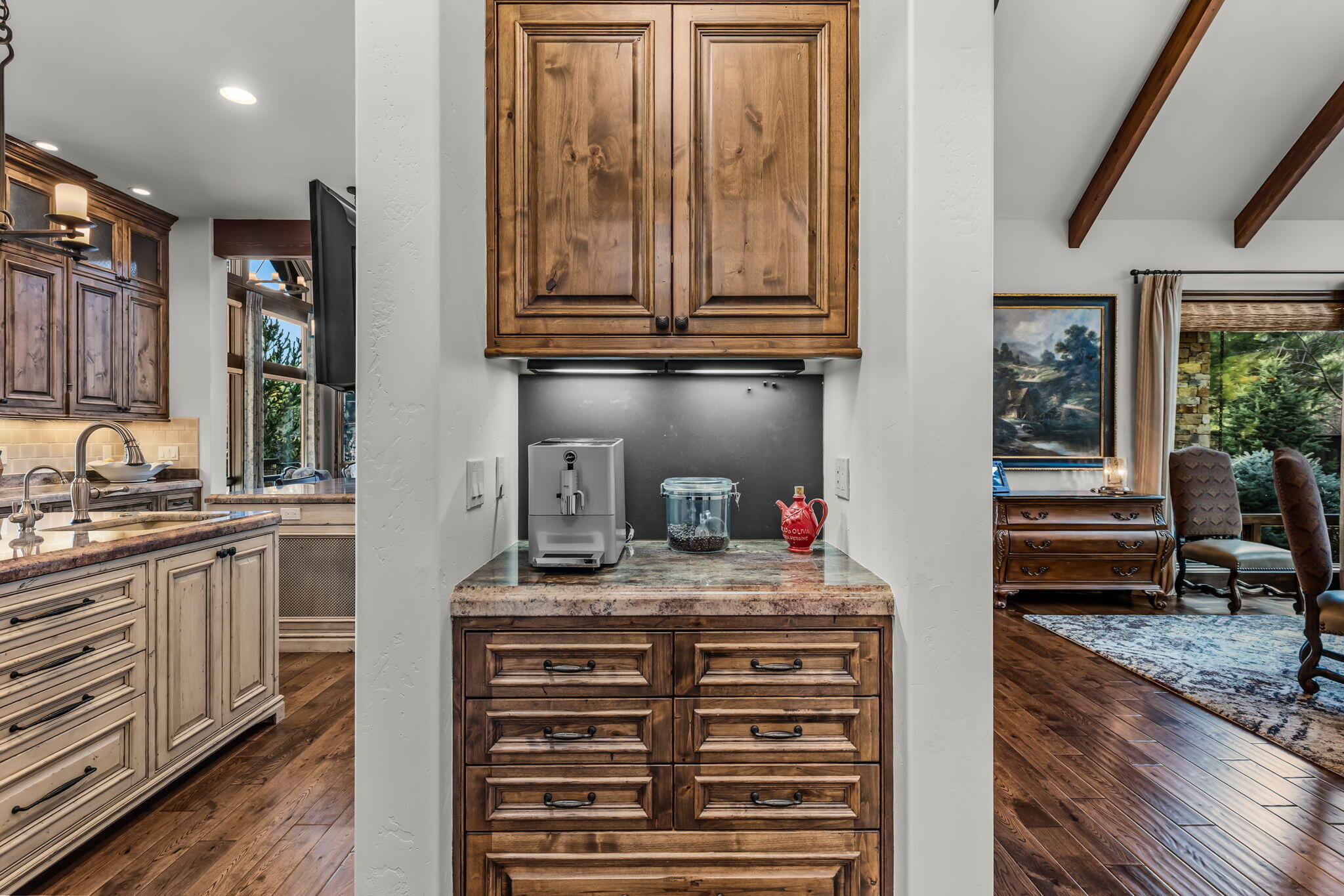 61644 Tam McArthur Loop