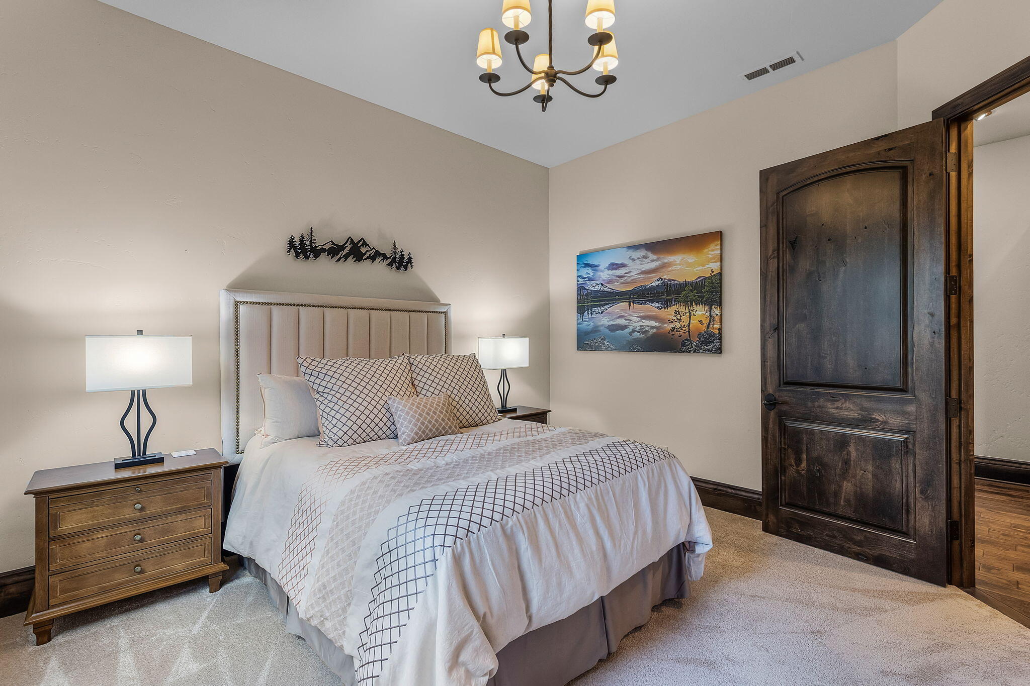 61644 Tam McArthur Loop