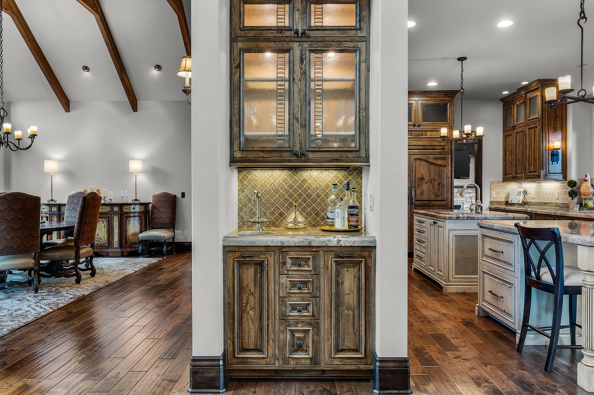 61644 Tam McArthur Loop