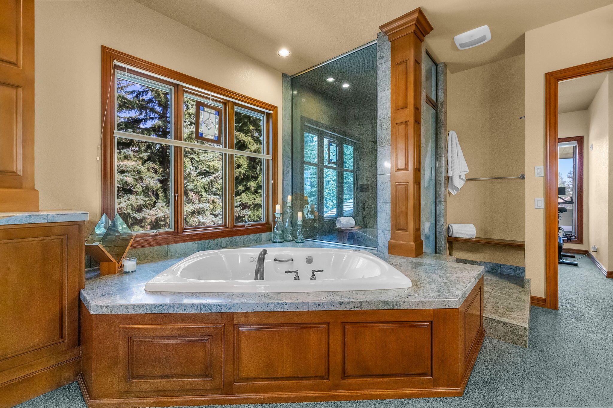 61712 Broken Top Drive