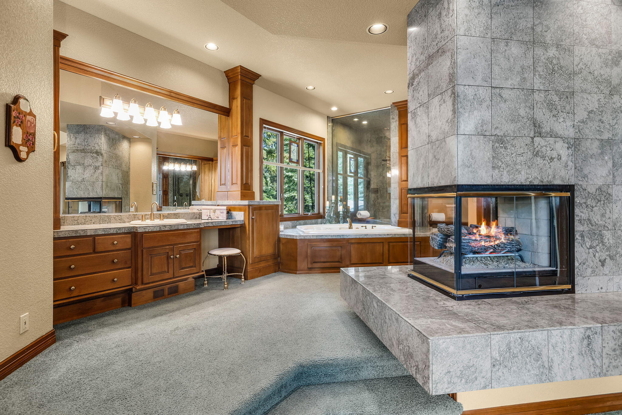 61712 Broken Top Drive