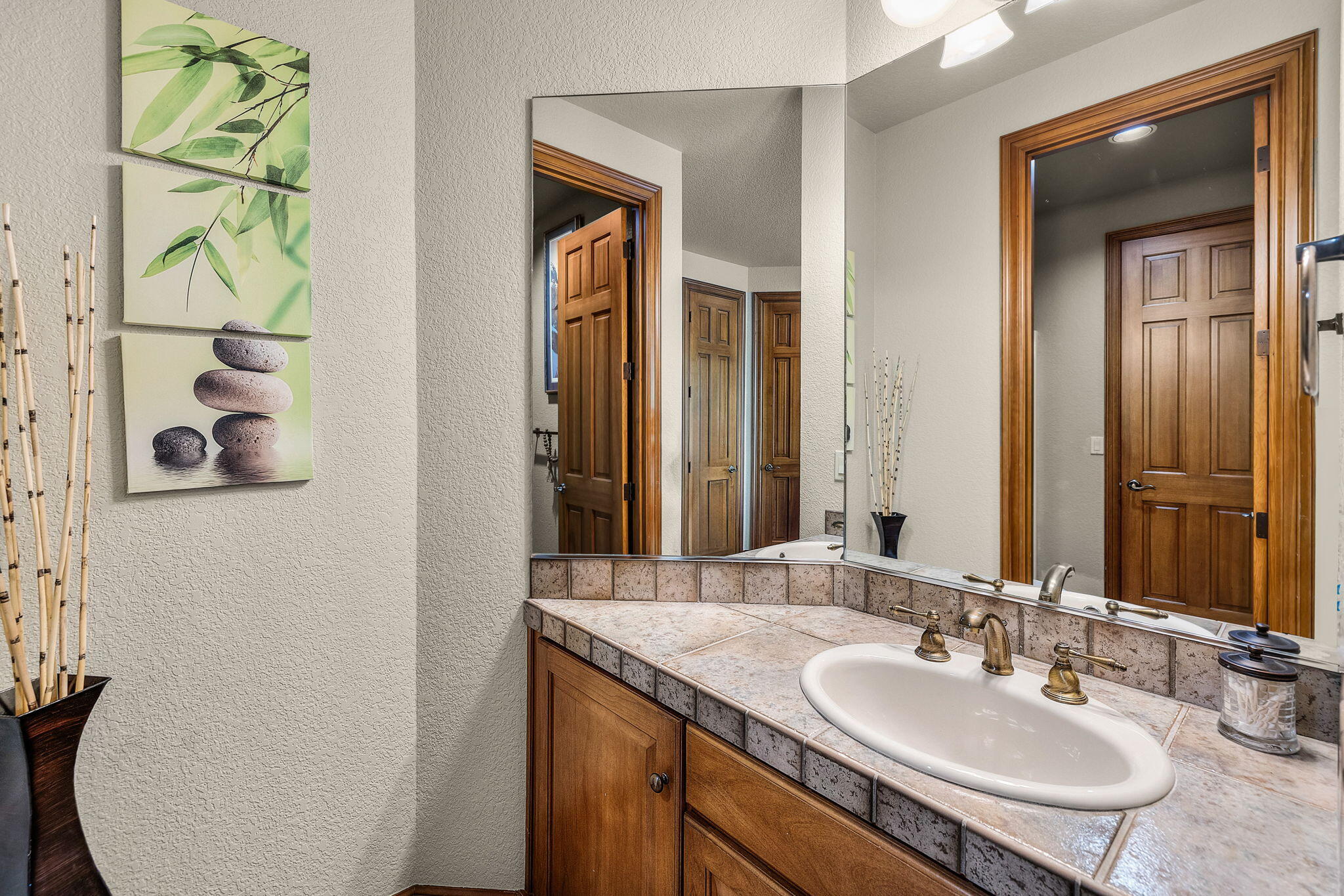 61712 Broken Top Drive