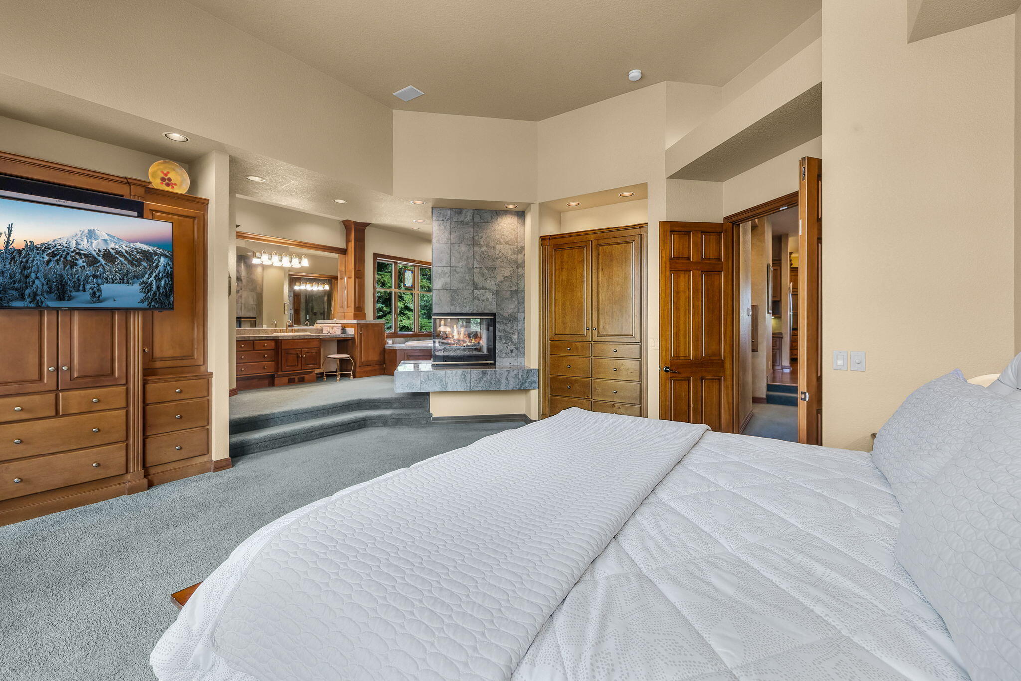 61712 Broken Top Drive