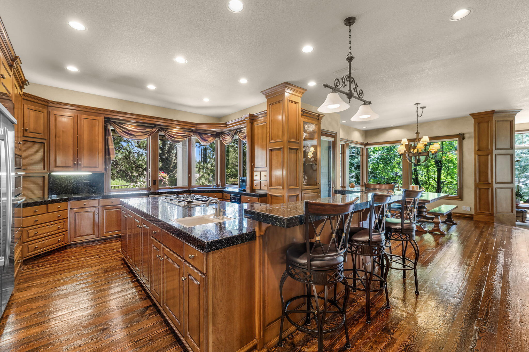 61712 Broken Top Drive