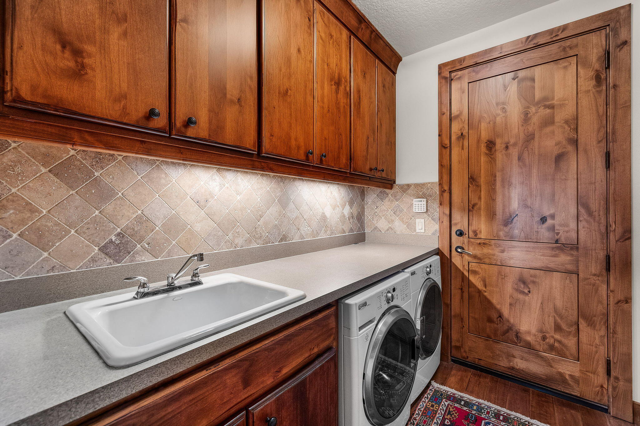 61548 Tam McArthur Loop