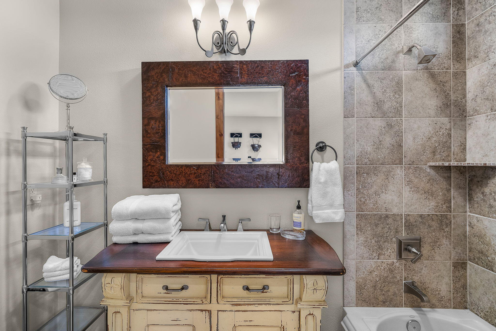 61548 Tam McArthur Loop