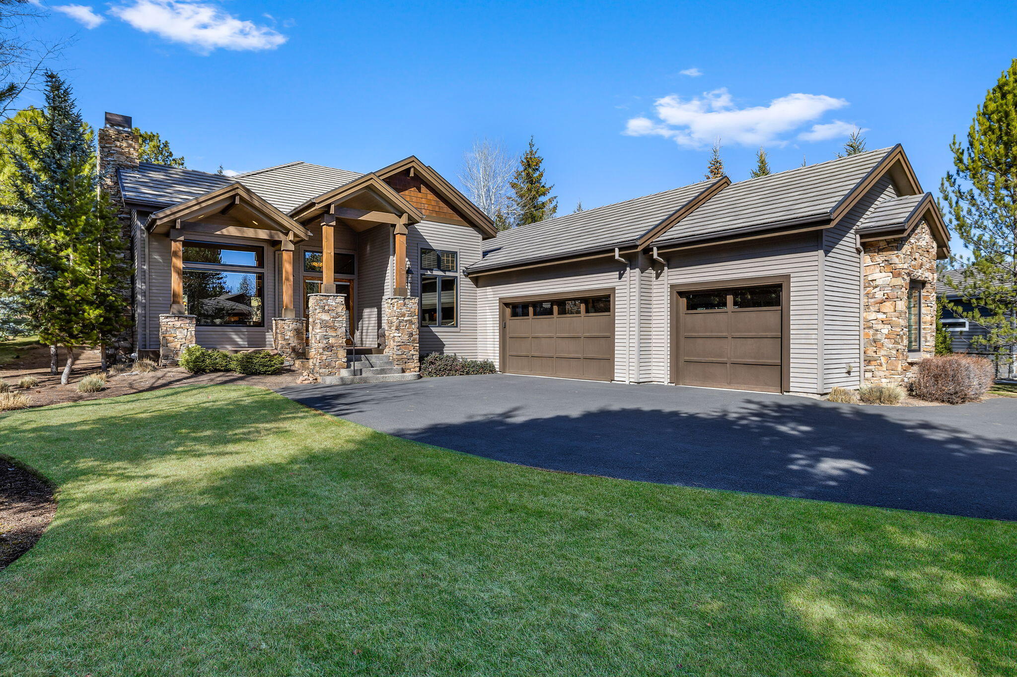 61548 Tam McArthur Loop