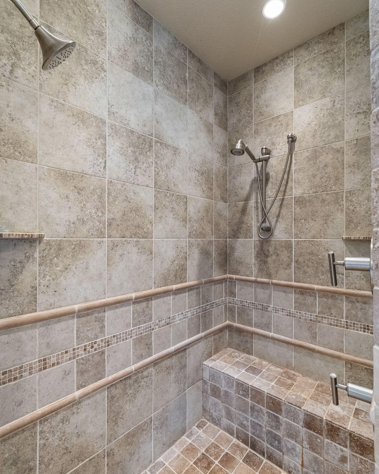 61548 Tam McArthur Loop