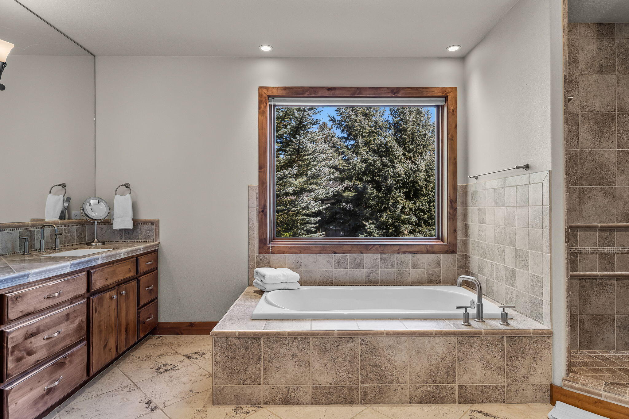 61548 Tam McArthur Loop