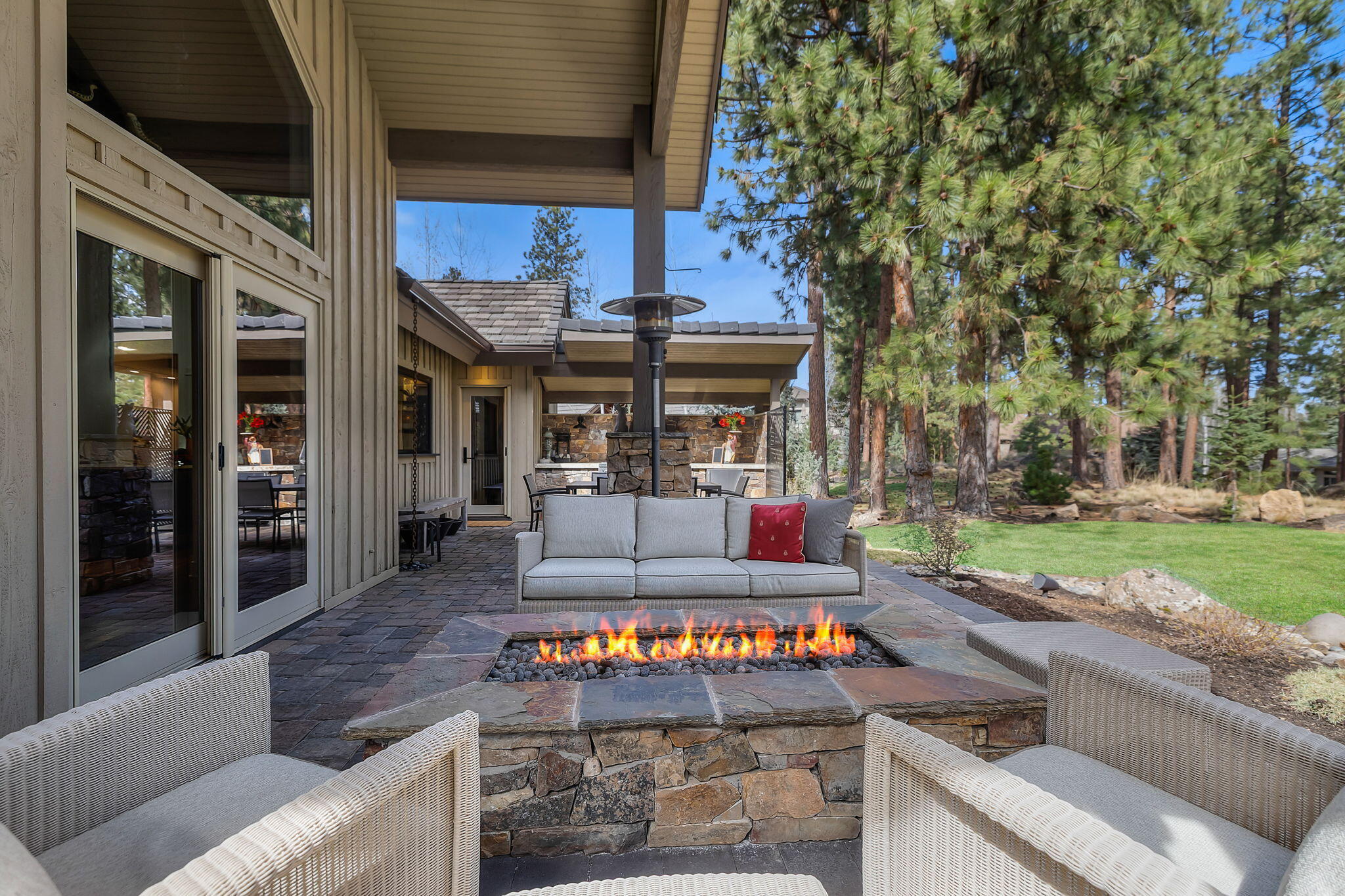 61727 Tam McArthur Loop