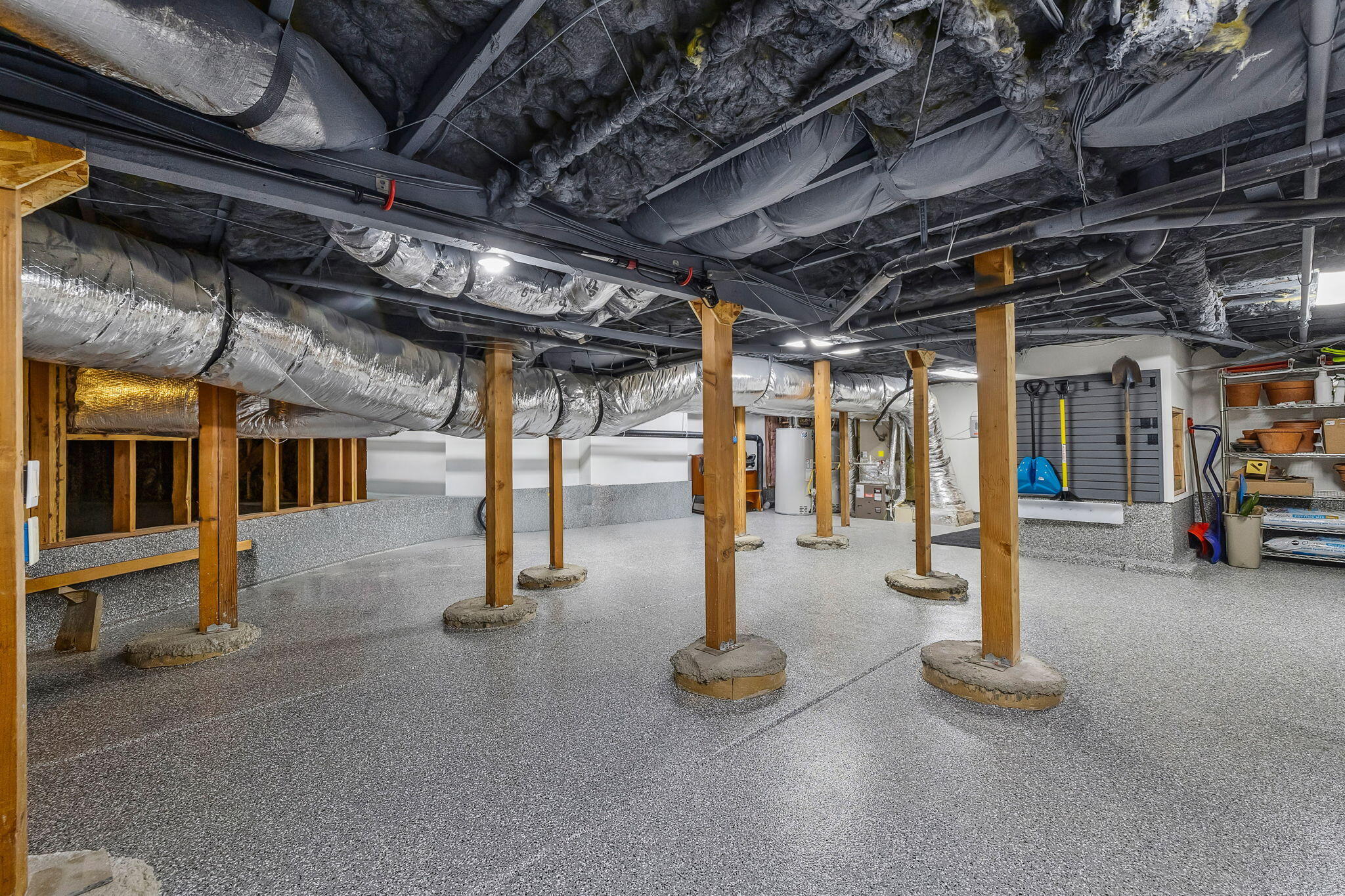 61727 Tam McArthur Loop