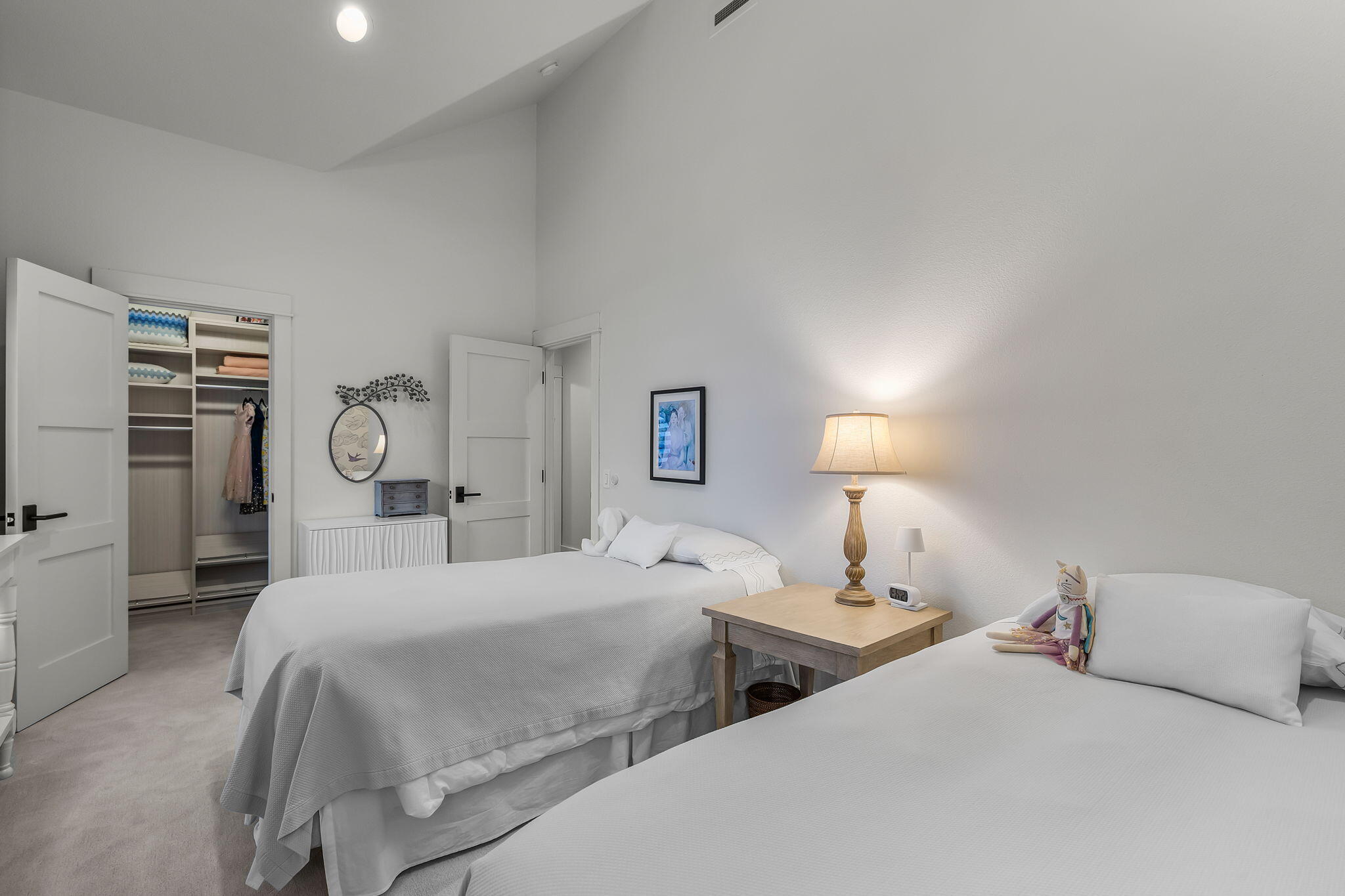 61727 Tam McArthur Loop