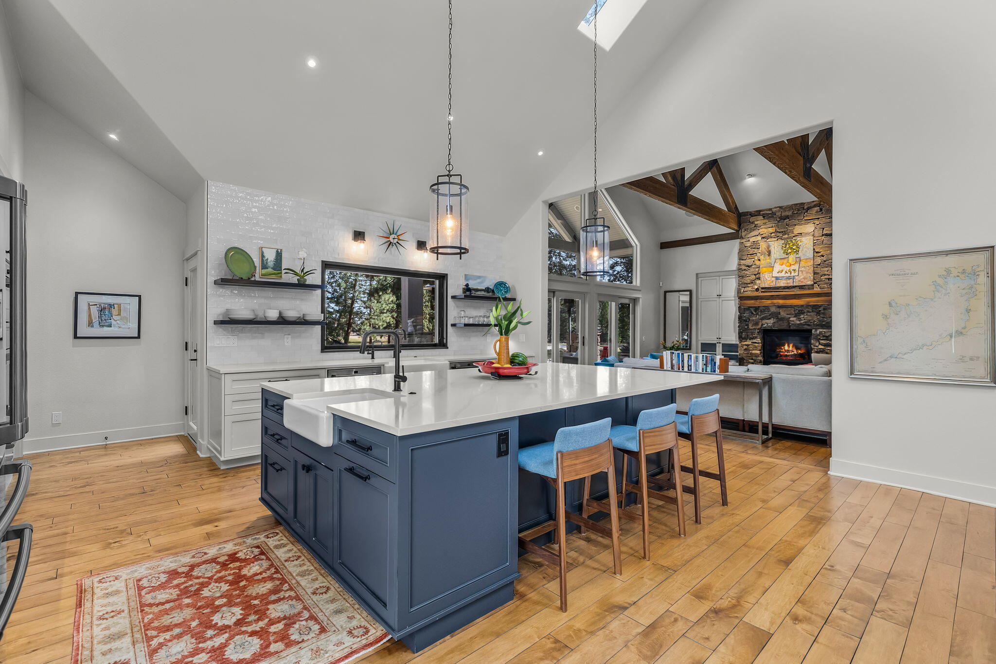 61727 Tam McArthur Loop