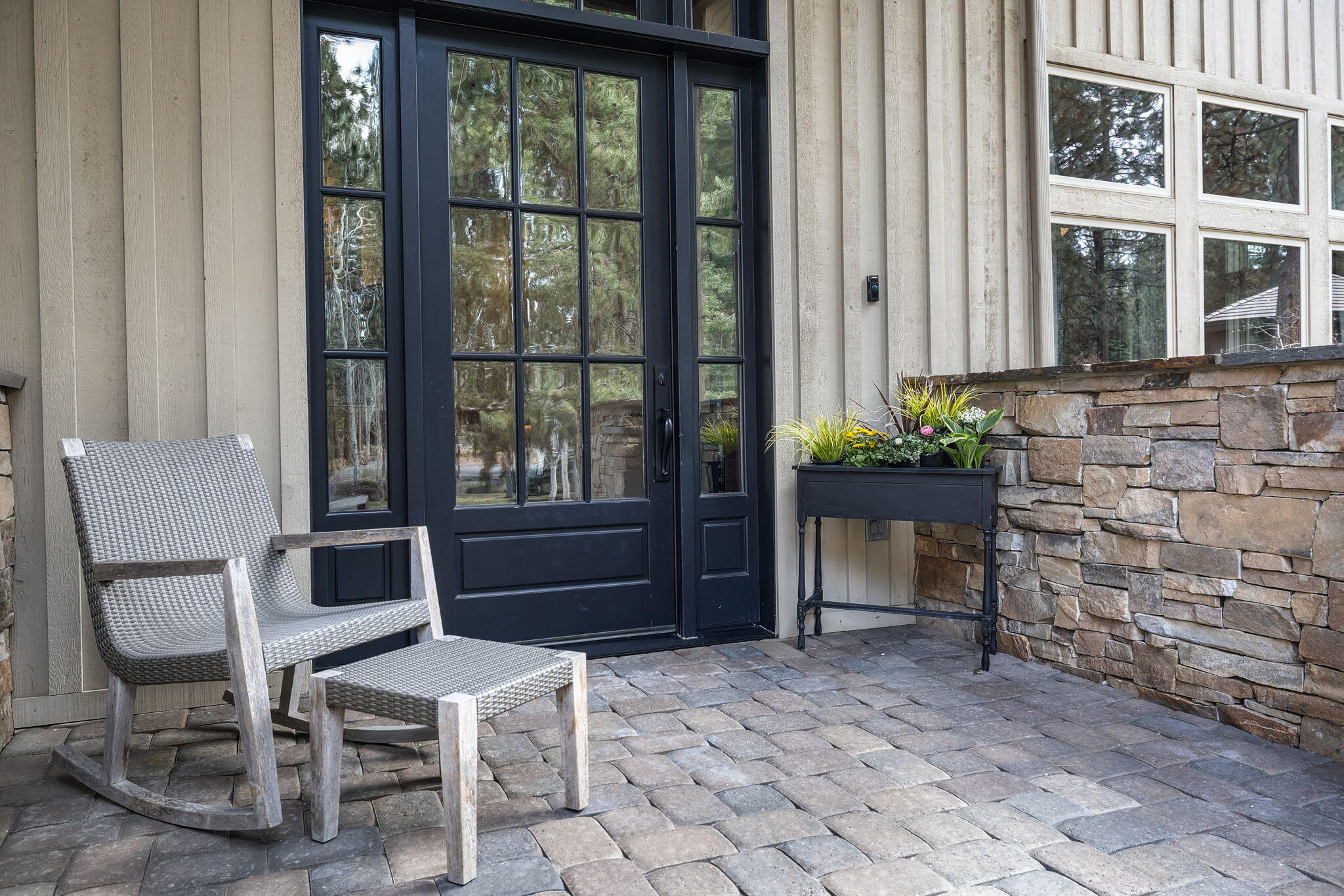 61727 Tam McArthur Loop