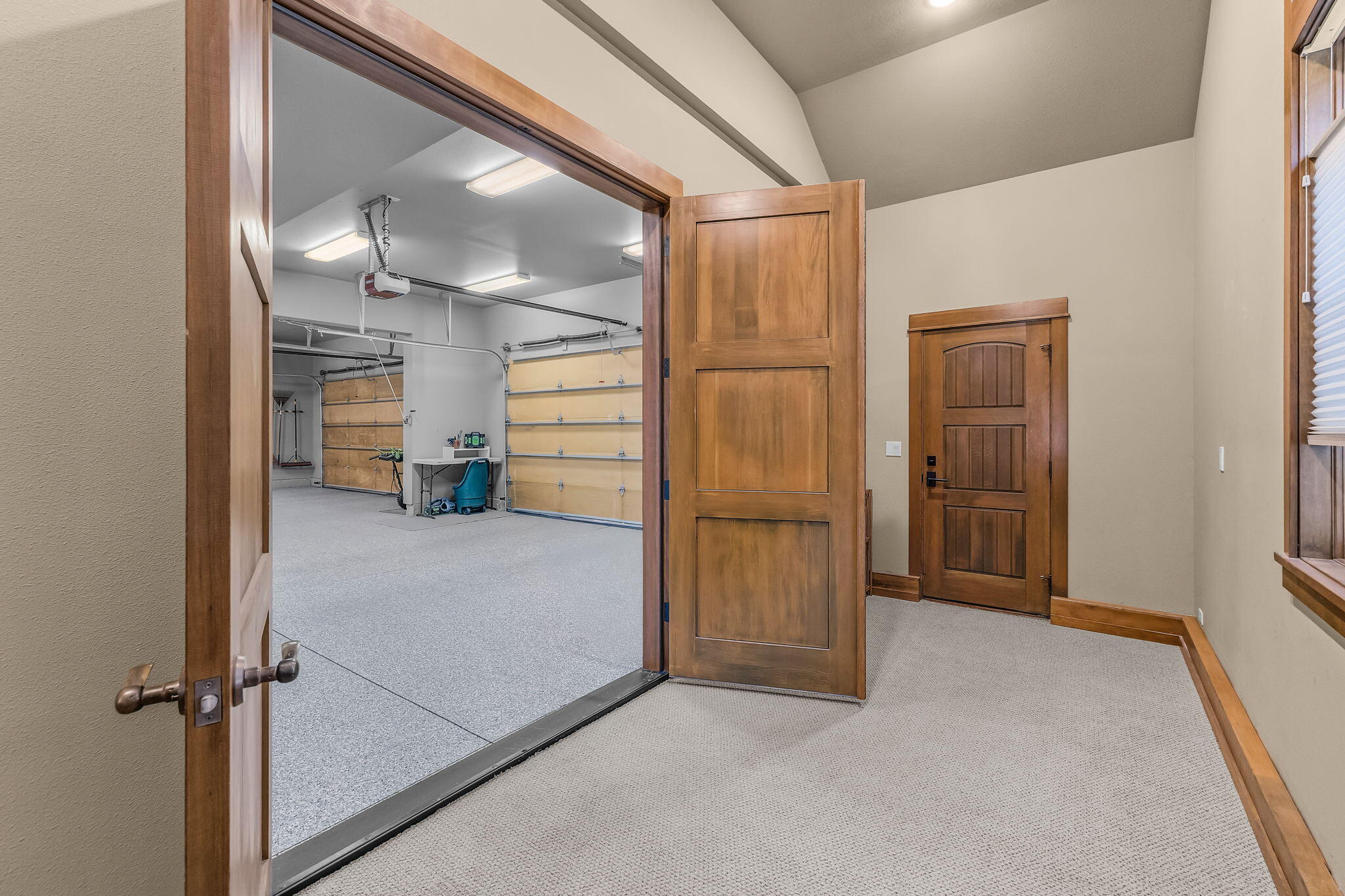 61727 Tam McArthur Loop