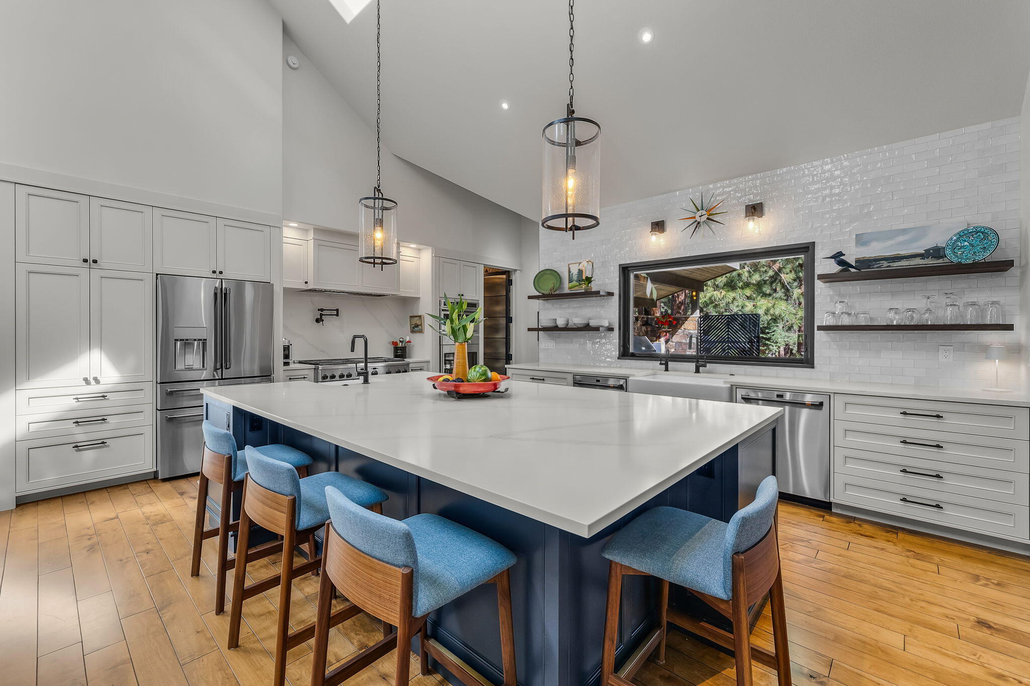 61727 Tam McArthur Loop