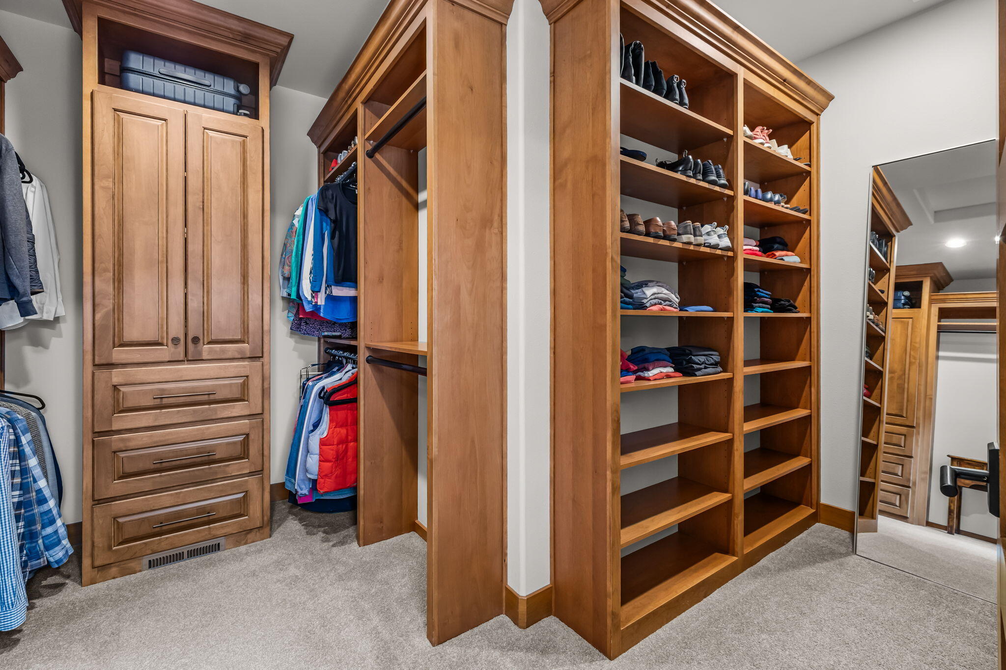 61727 Tam McArthur Loop