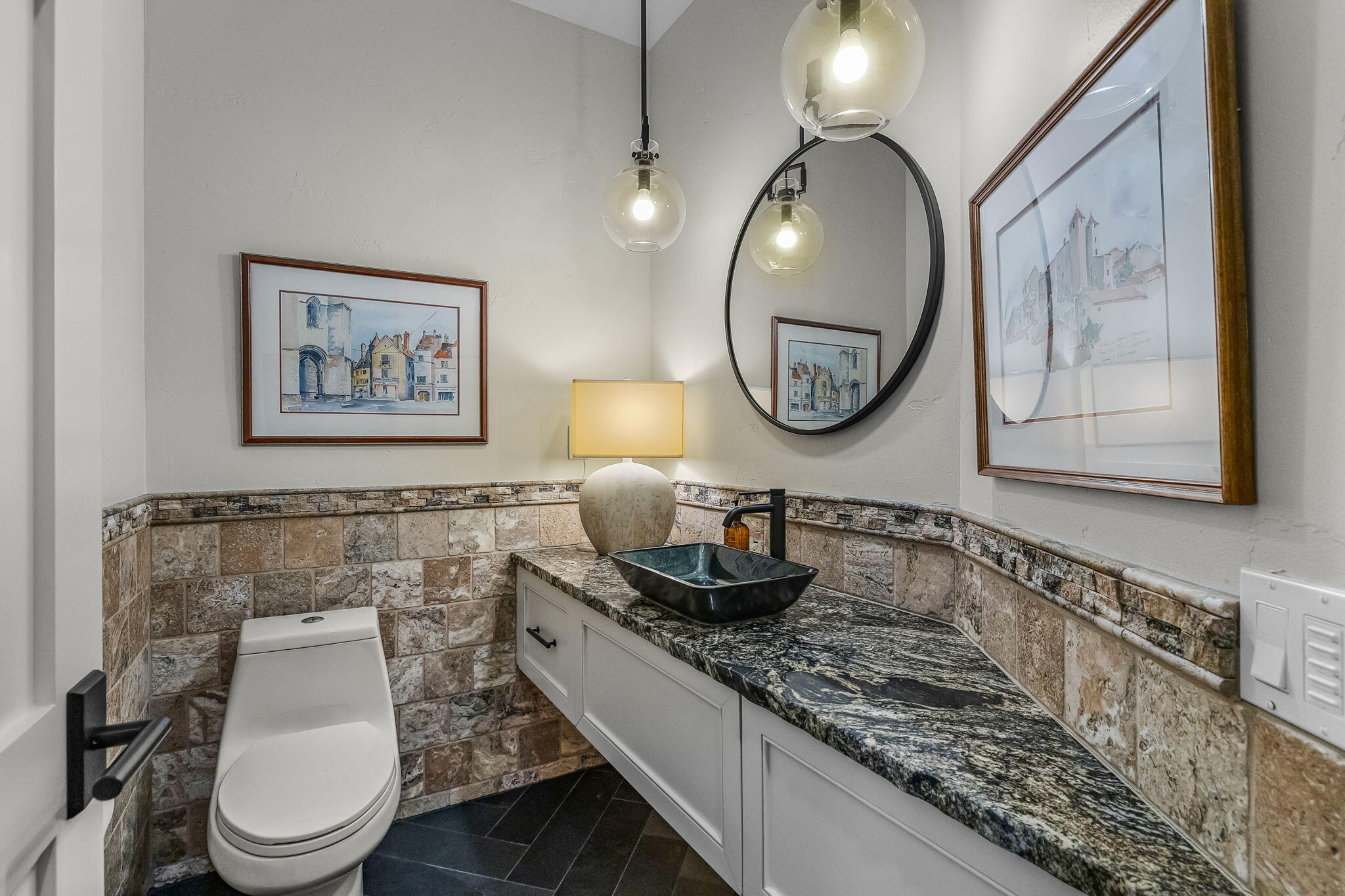 61727 Tam McArthur Loop