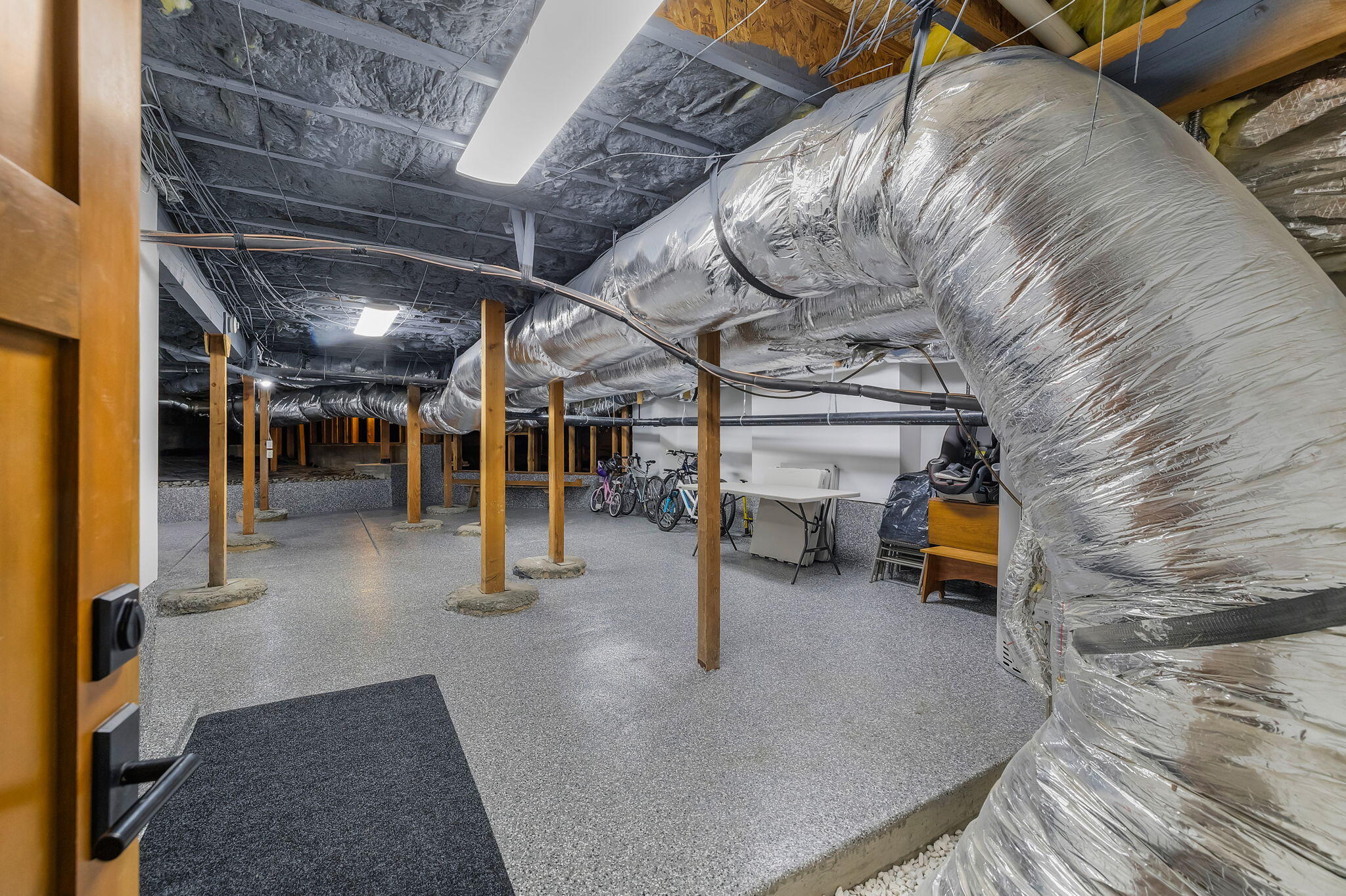 61727 Tam McArthur Loop