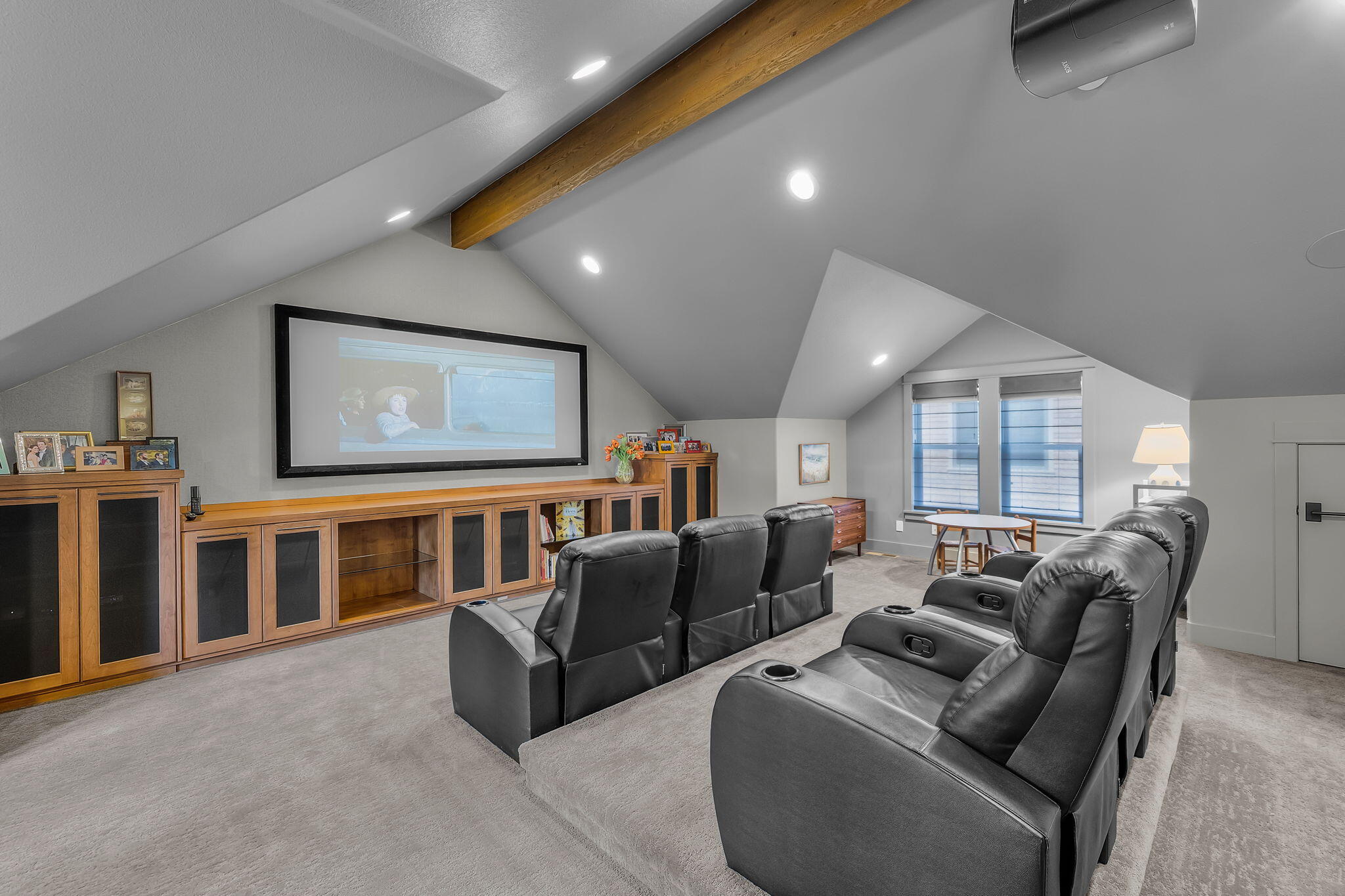 61727 Tam McArthur Loop