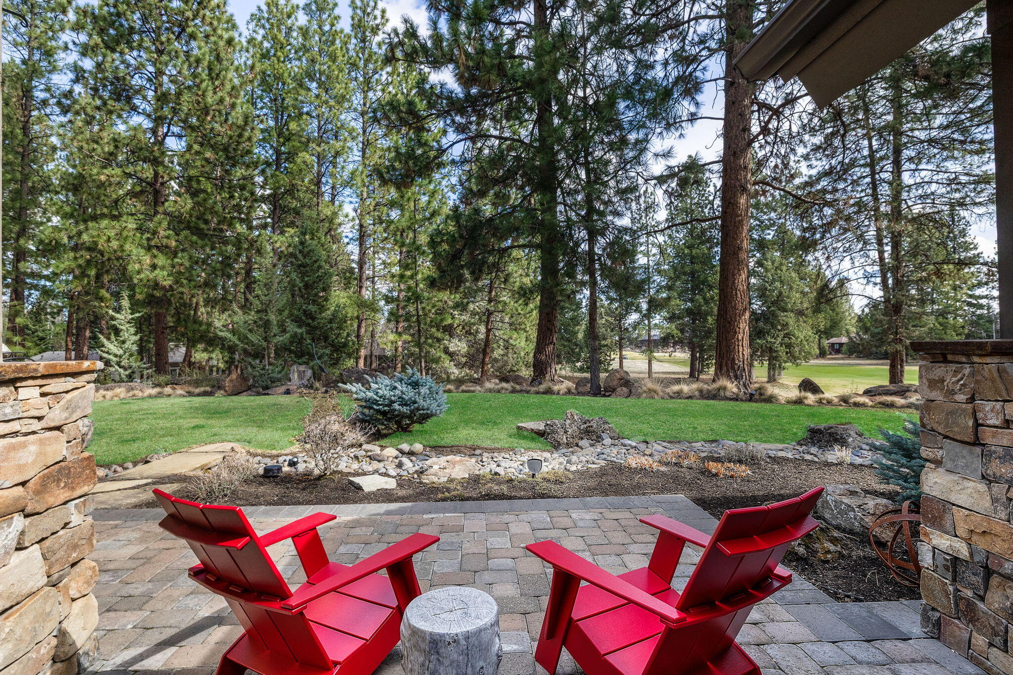 61727 Tam McArthur Loop