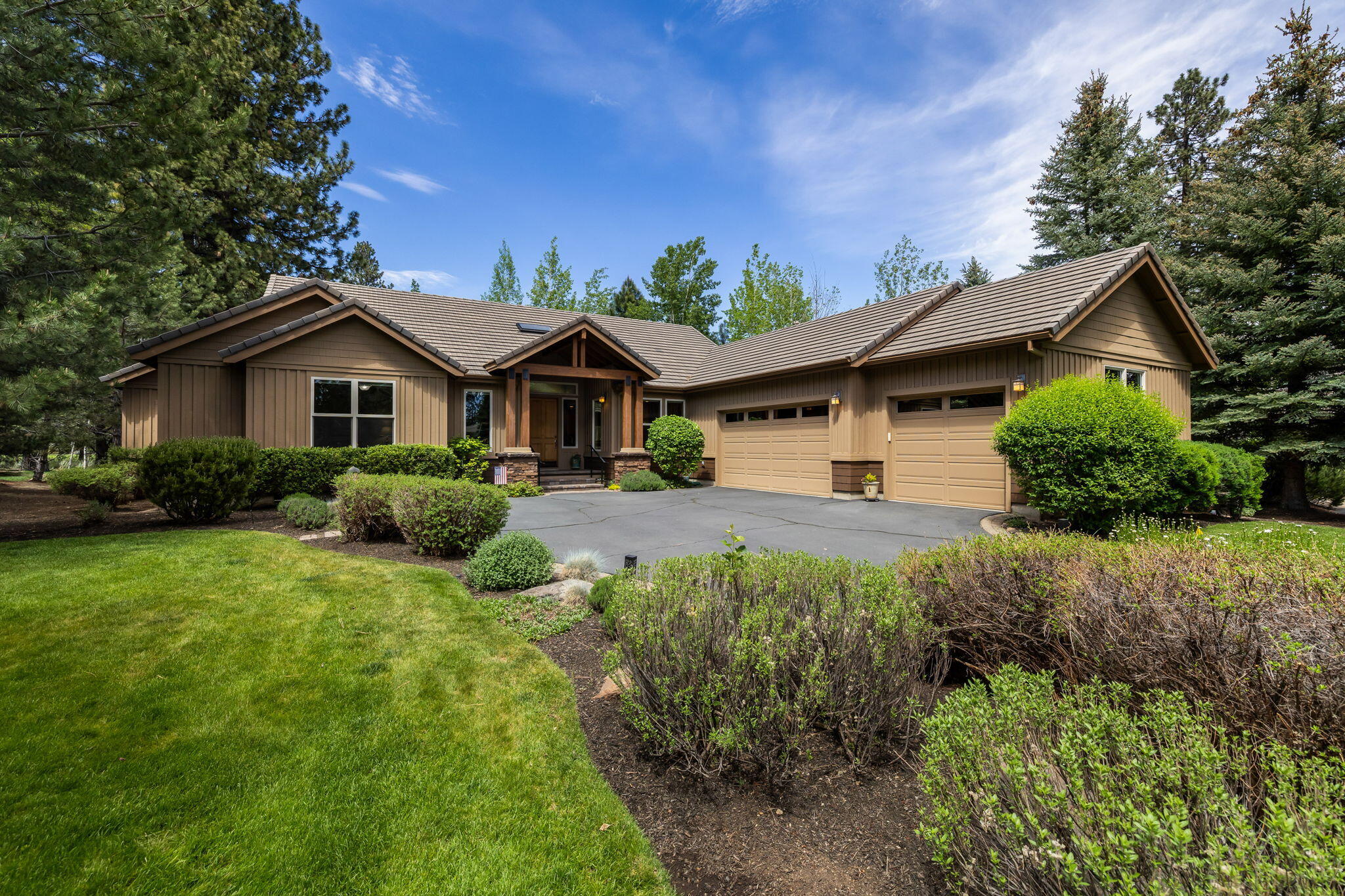 19574 Green Lakes Loop