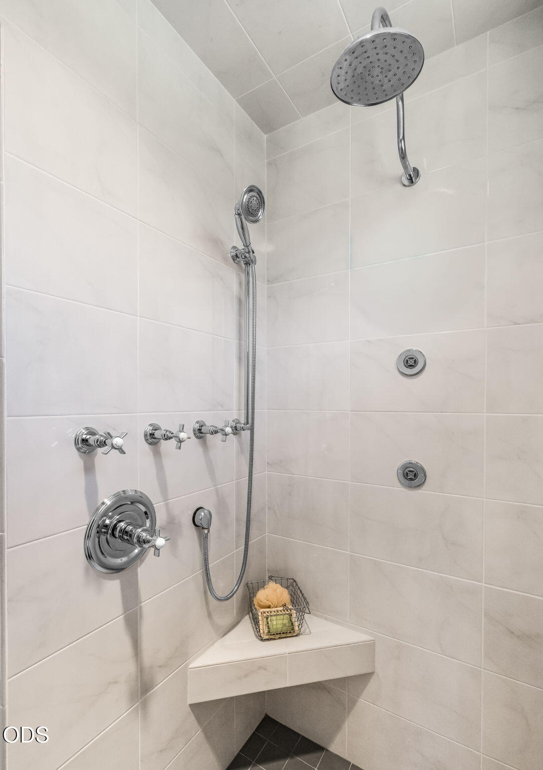 61525 Meeks Trail