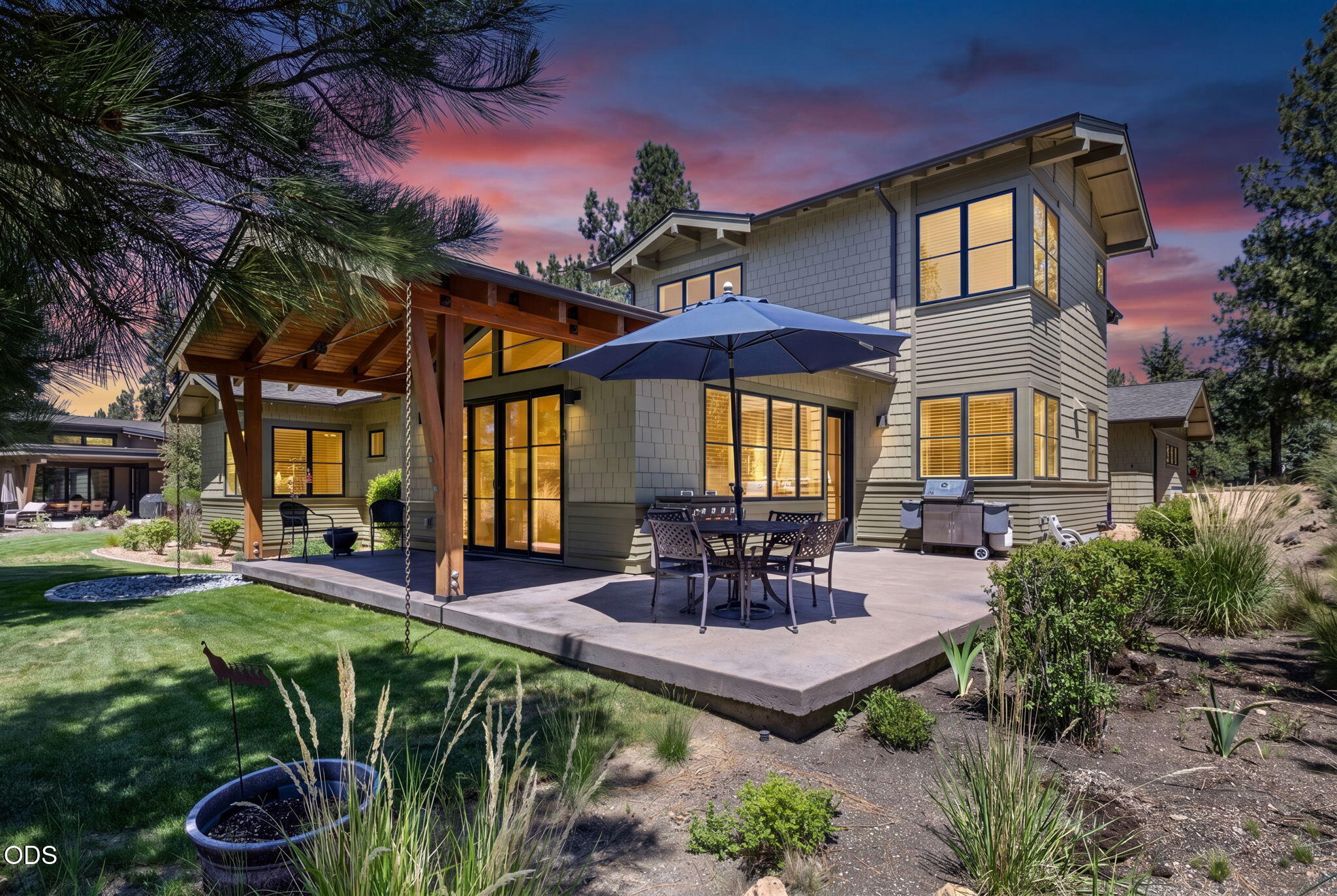 61525 Meeks Trail