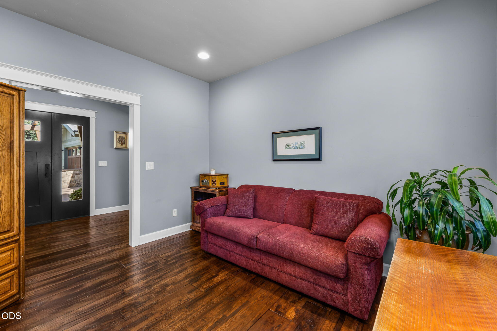61525 Meeks Trail