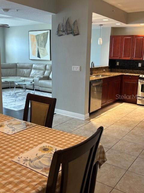 628 CLEVELAND ST #914