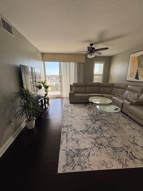 628 CLEVELAND ST #914