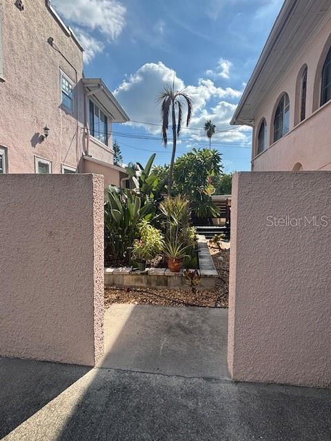 1604 N OSCEOLA AVE