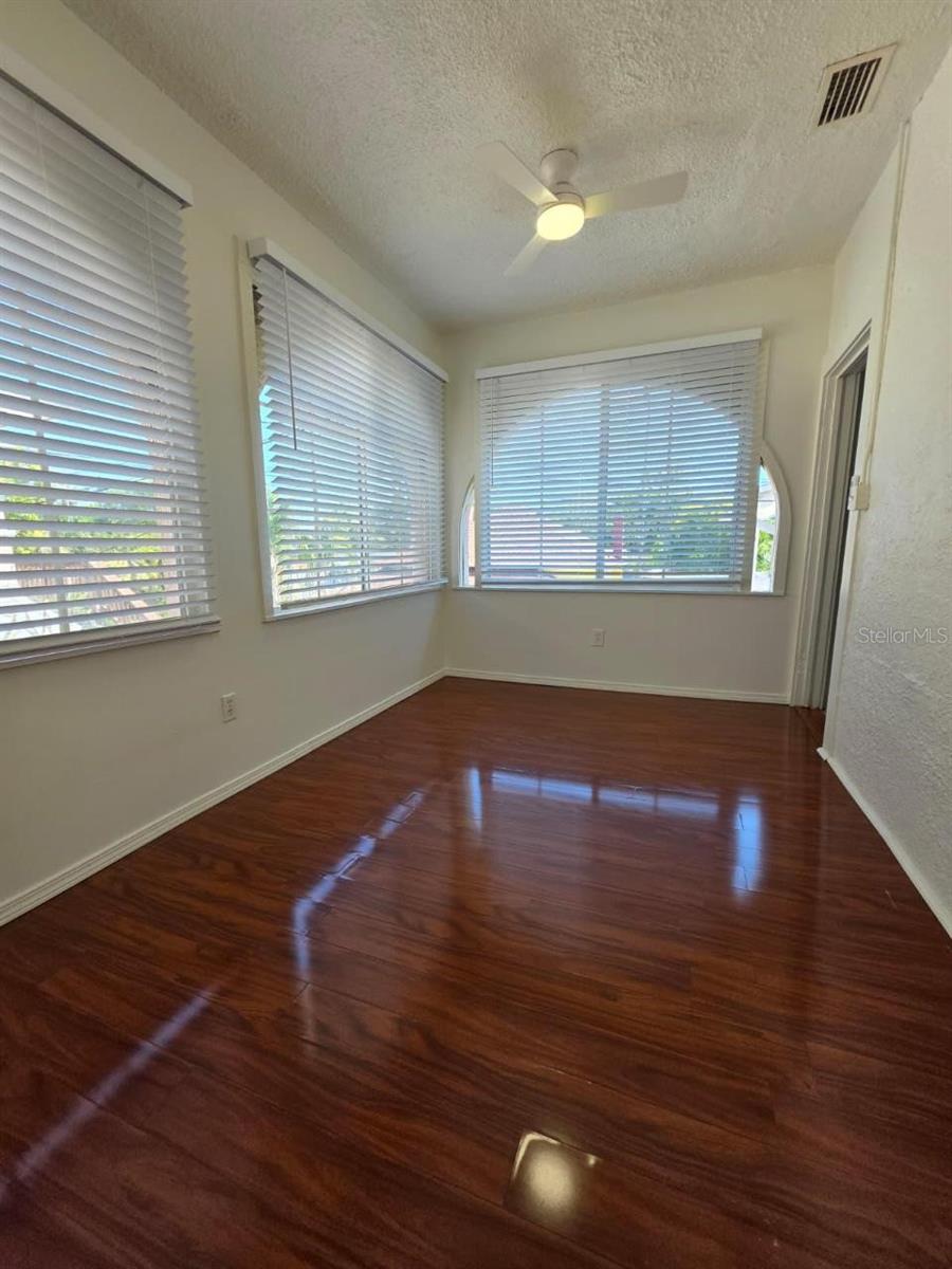 1604 N OSCEOLA AVE