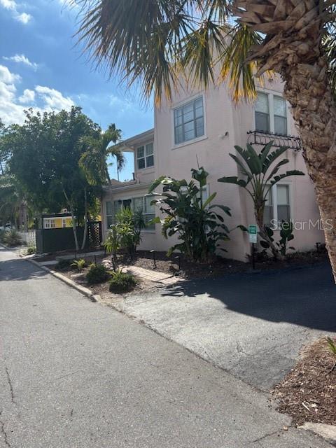 1604 N OSCEOLA AVE