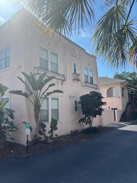 1604 N OSCEOLA AVE