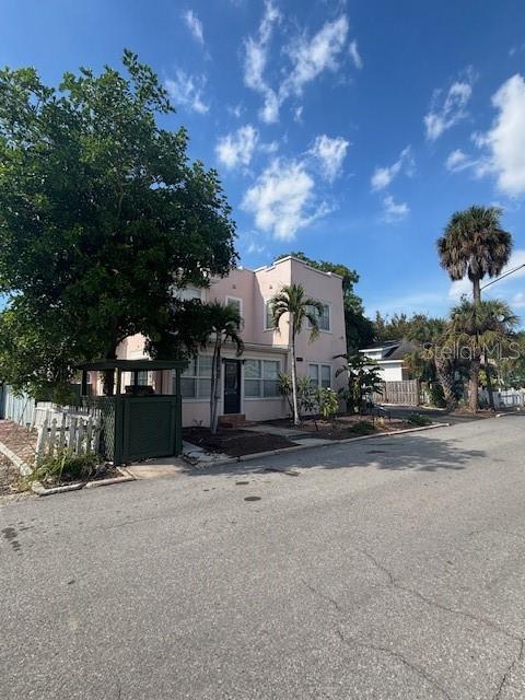 1604 N OSCEOLA AVE
