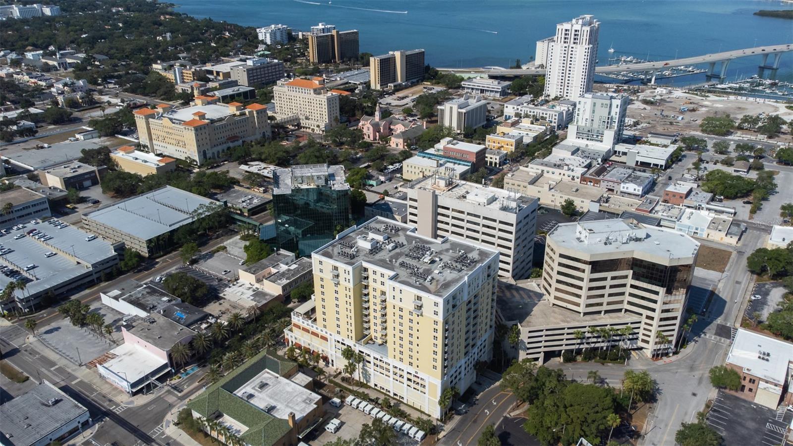 628 CLEVELAND ST #1211