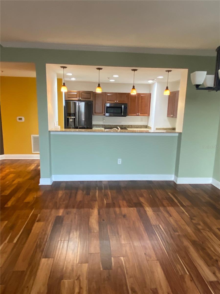 628 CLEVELAND ST #1213