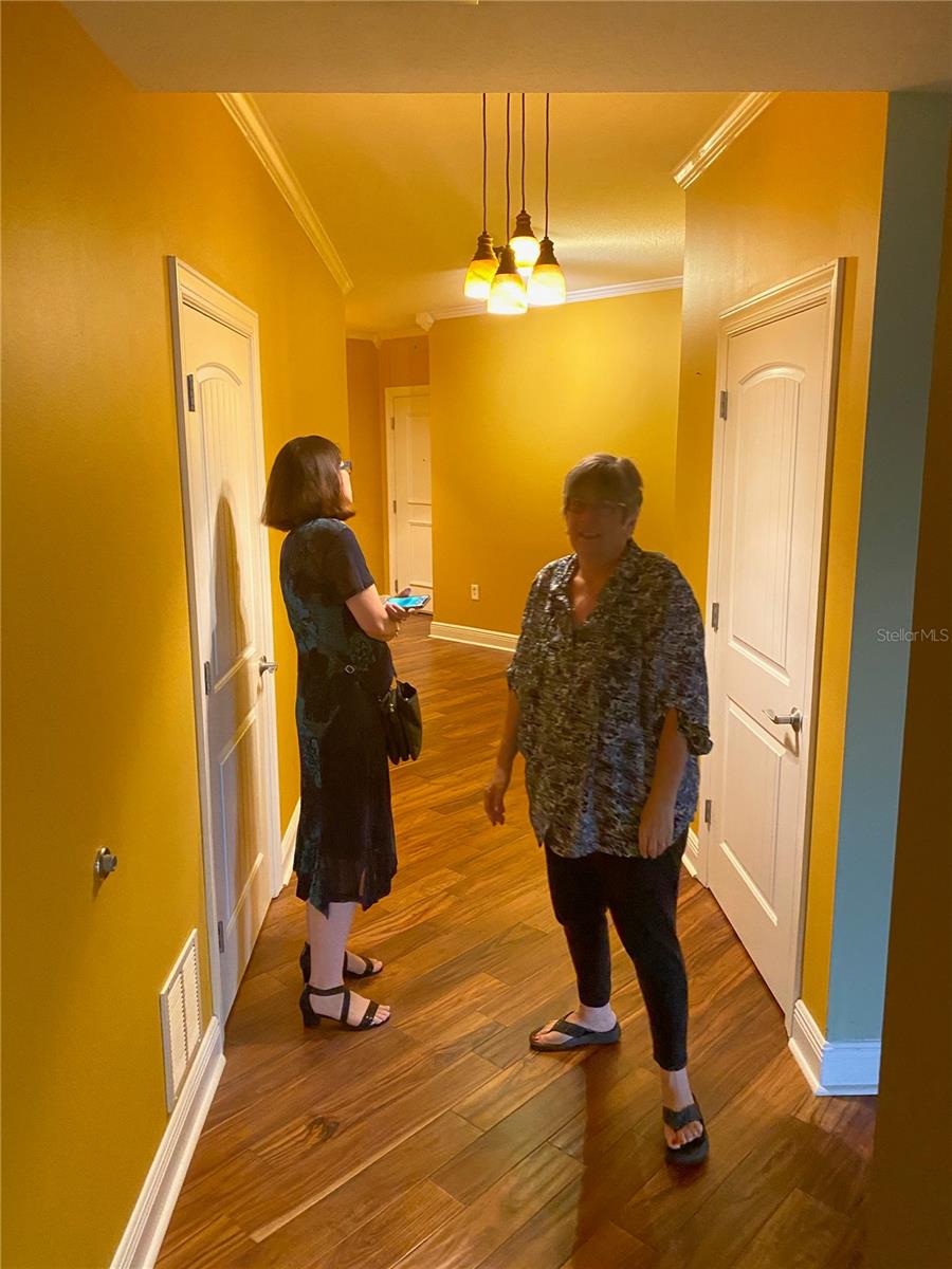 628 CLEVELAND ST #1213